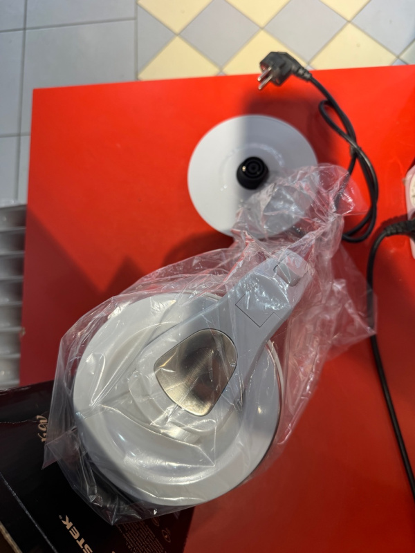 Чайник электрический  Eurostek