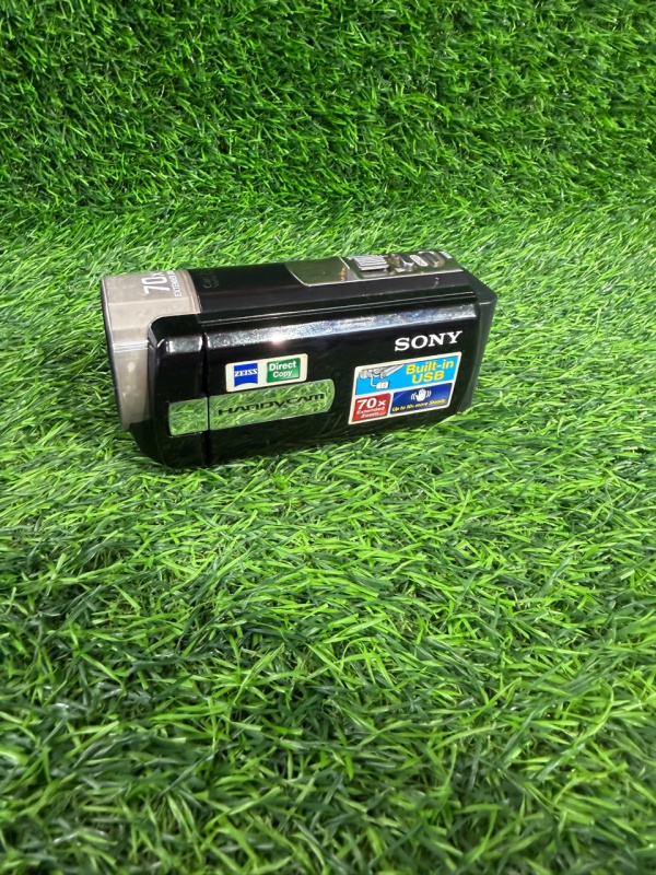 Видеокамера Sony DCR-SX45E