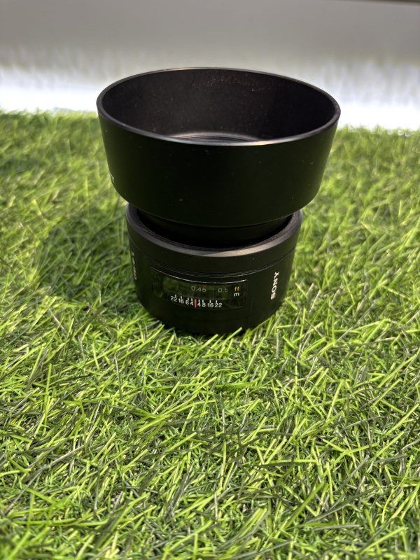 Объектив Sony SAL50F14