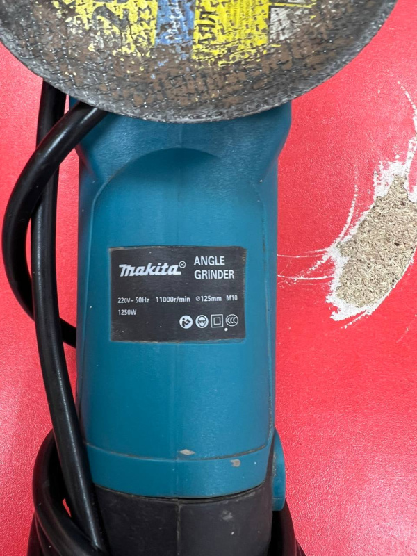 Болгарка Makita Не указана