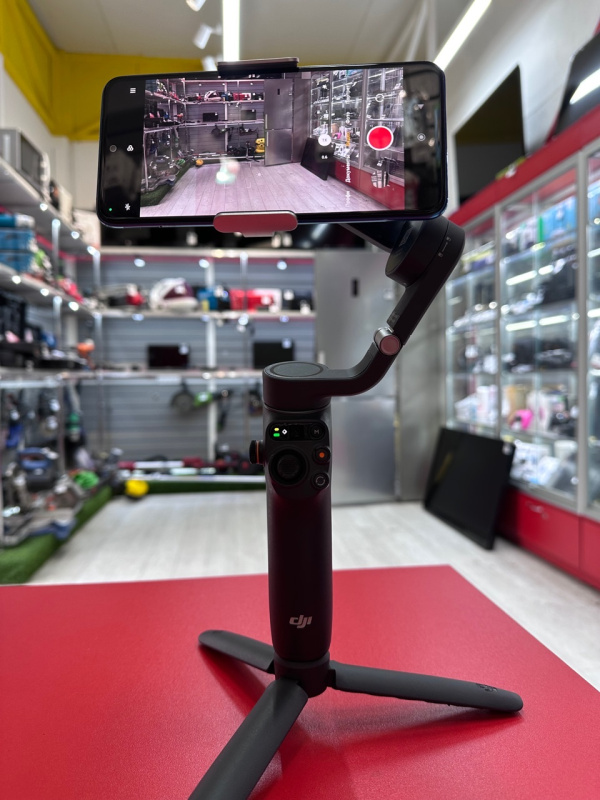 Стабилизатор напряжения Стабилизатор DJI Osmo mobile 6
