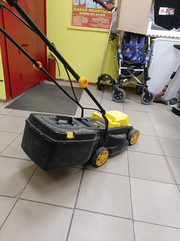 Катки для газона DEXP DKLM1500