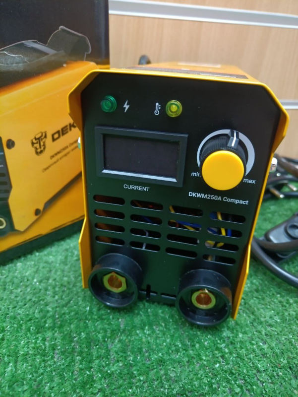 Дуговая сварка (ММА) Deko DKWM250A