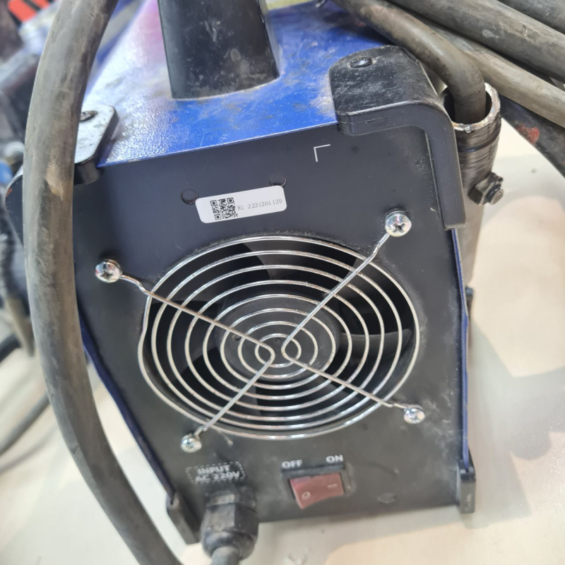 Сварочный аппарат - инвертор ММА Aurora Inter 200 Tube