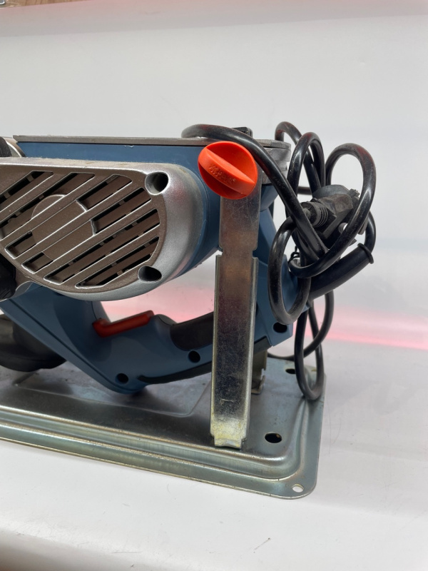 Электрорубанок  Р-900 +СТ