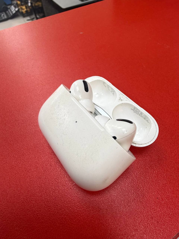 Наушники Apple AirPods Pro