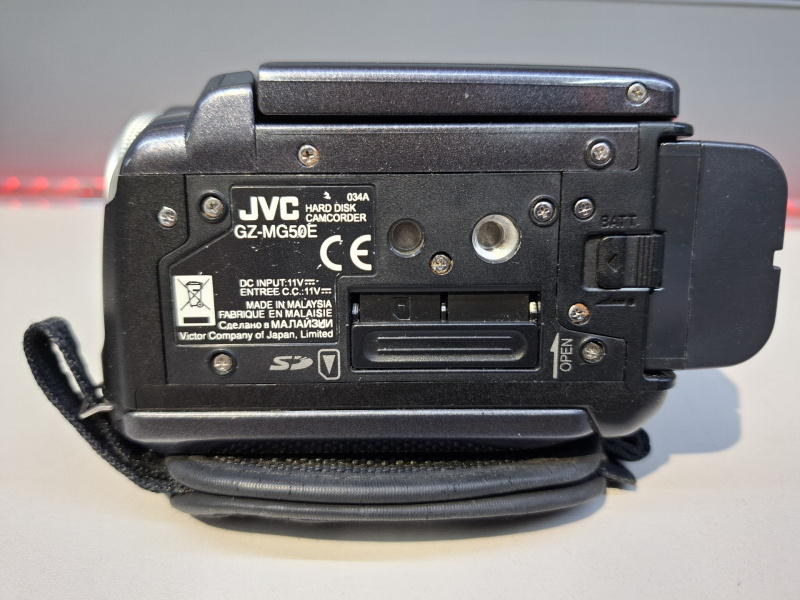 Видеокамера JVC GZ-MG50E