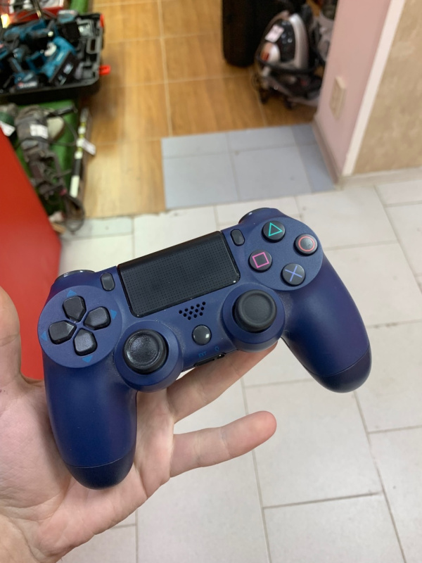 Геймпад Sony Dualshock 4