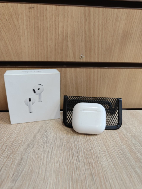 Наушники Apple AirPods 4 (ANC)