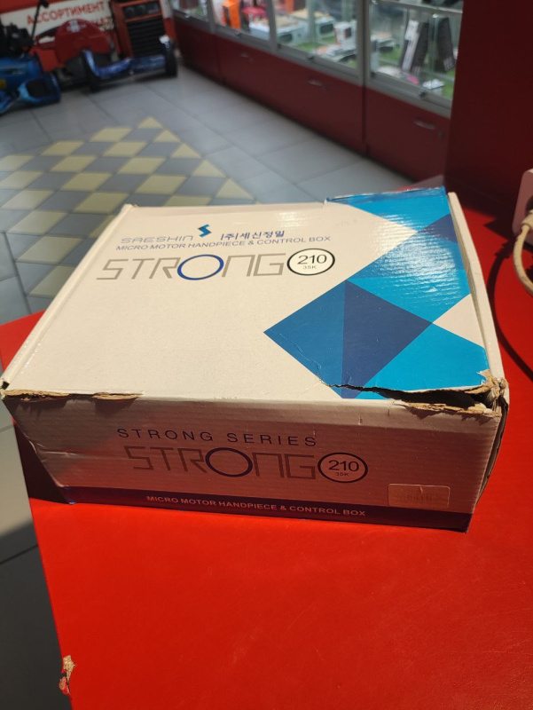 Аппарат для маникюра  Strong Device 210 35К