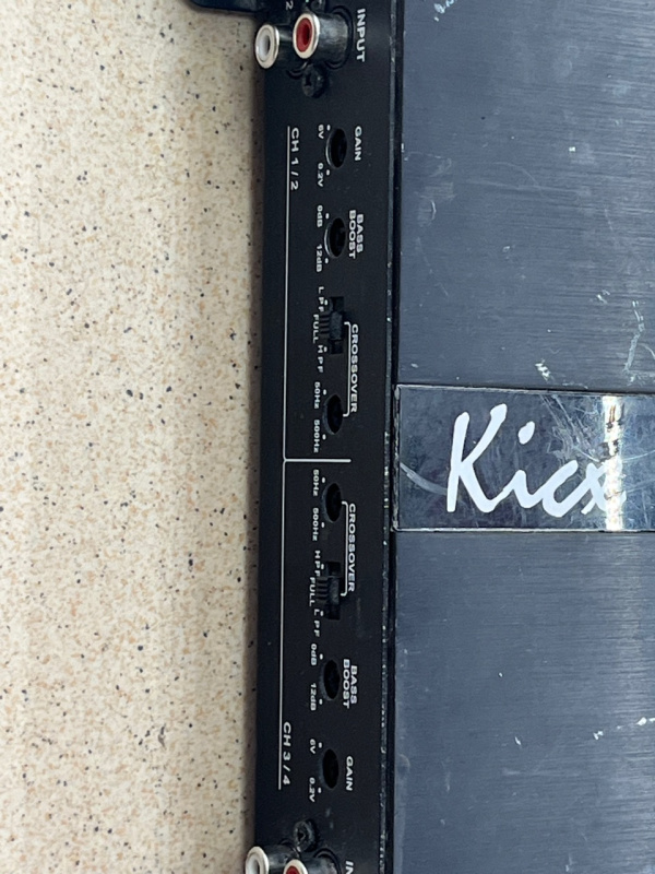 Авто усилитель Kicx AR 4.60