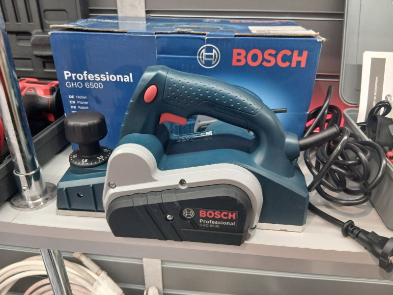 Электрорубанок Bosch GHO6500