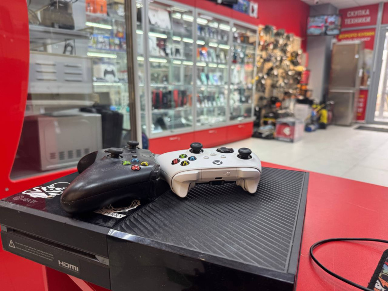 Игровые приставки Xbox One 512