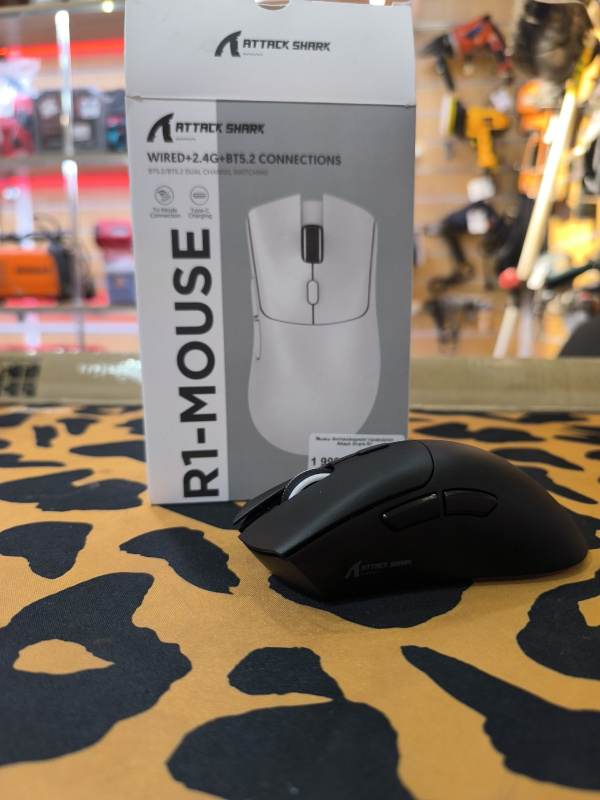 Мышь ATTACKER shark r1