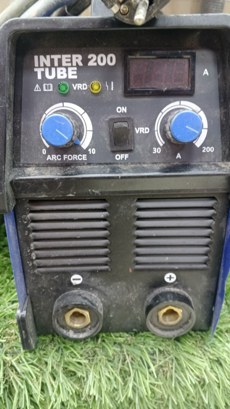 Сварочный аппарат - инвертор ММА Aurora Inter 200 Tube