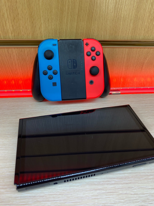 Игровая приставка Nintendo Switch