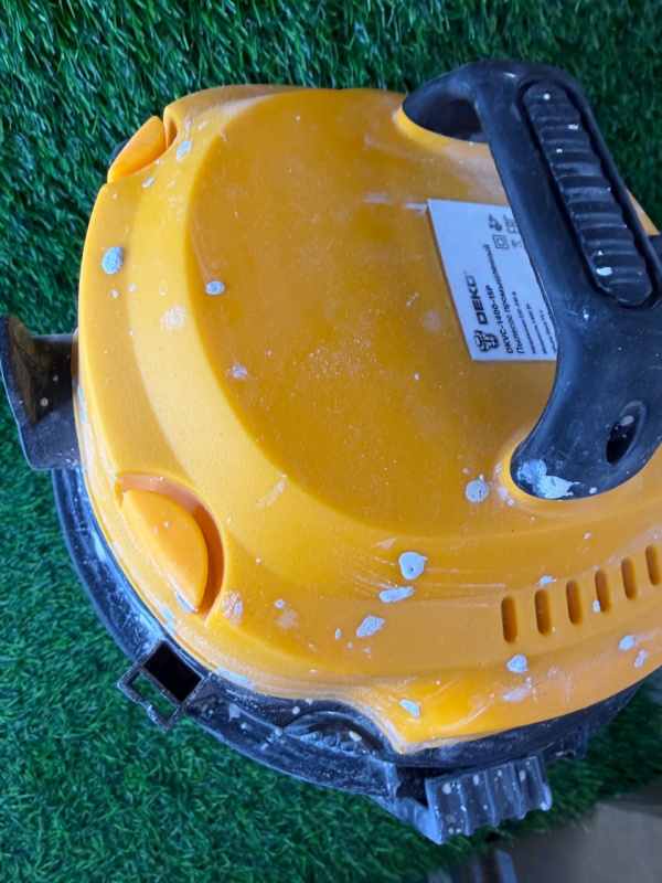 Пылесос Deko 1400-15