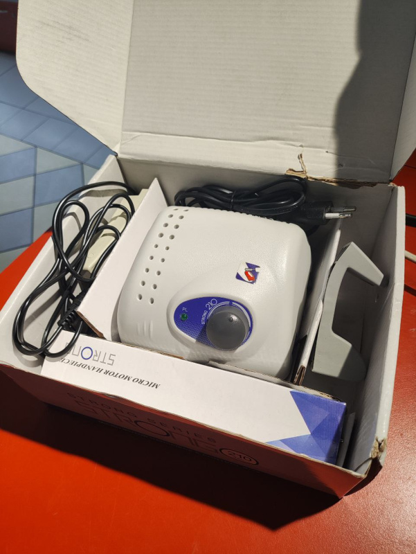 Аппарат для маникюра  Strong Device 210 35К